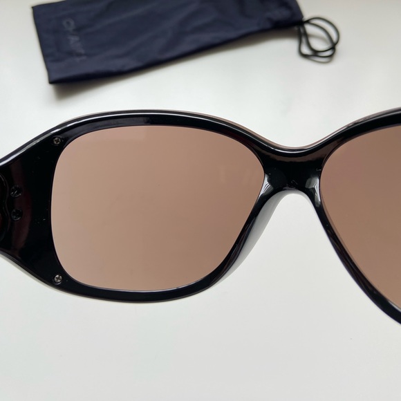 Chanel camellia sunglasses 6032 - Picture 8 of 10